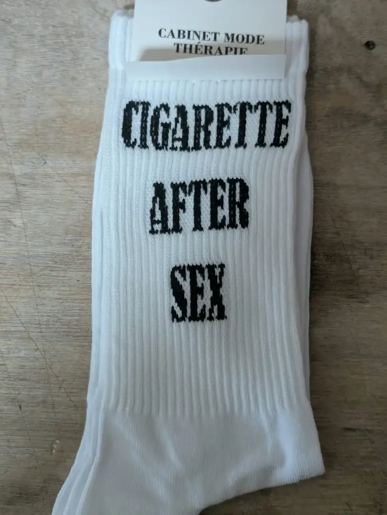 CIGARETTE AFTER SEX  - CHAUSSETTES ADULTES