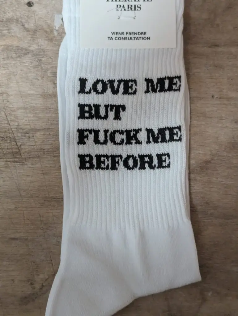 LOVE ME BUT FUCK ME BEFORE  - CHAUSSETTES ADULTES
