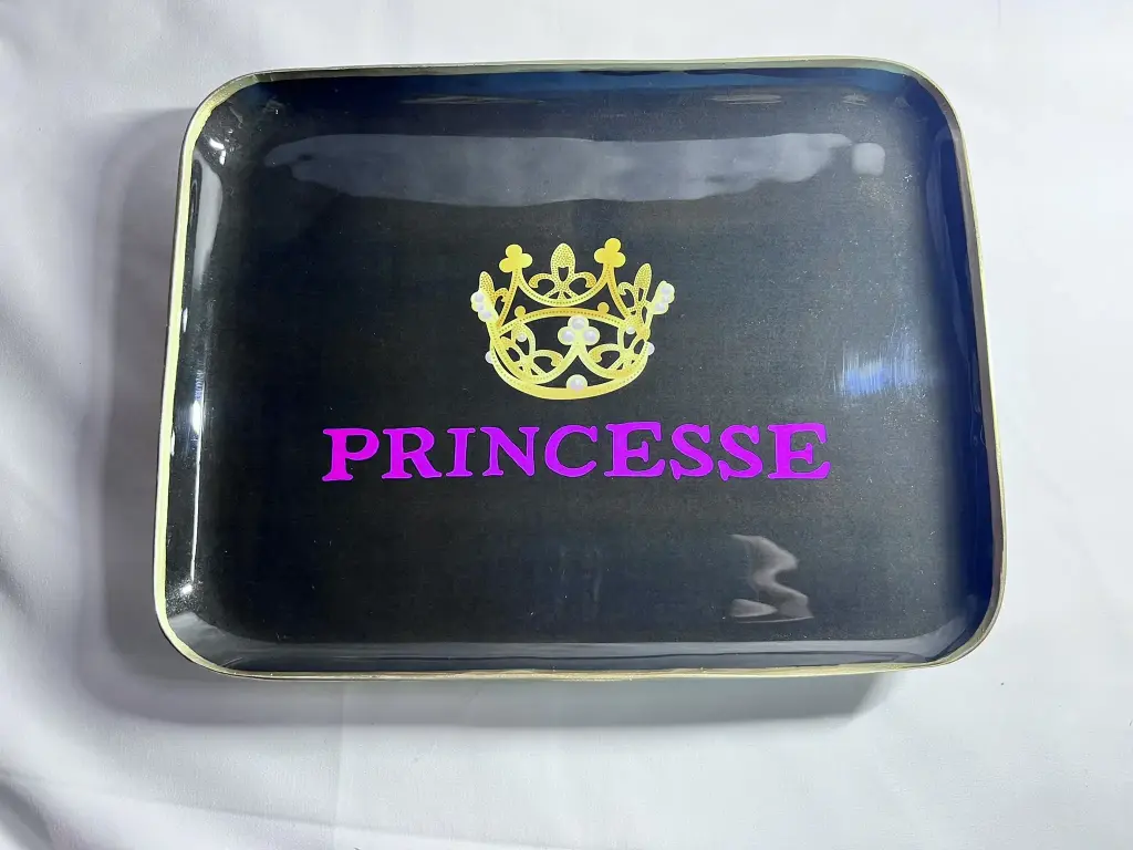 PRINCESSE NOIR  - MOYENS PLATEAUX 