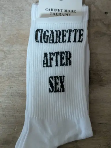 CIGARETTE AFTER SEX  - CHAUSSETTES ADULTES