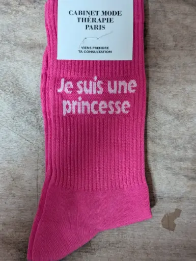 JE SUIS UNE PRINCESSE ROSE - CHAUSSETTES ADULTES