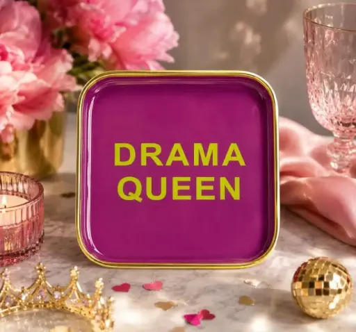 DRAMA QUEEN - PETITS PLATEAUX  CARRE 12.5 X12.5  